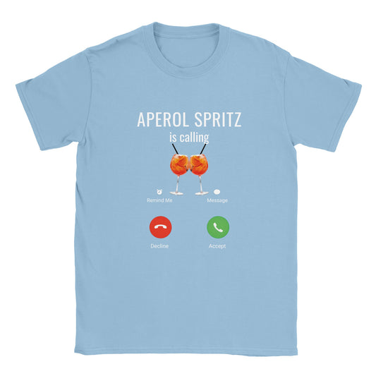 Rolig afterski tröja med texten 'Aperol Spritz is calling' bild med svara eller avvisa-ikoner och bild på två glas med aperol spritz.
